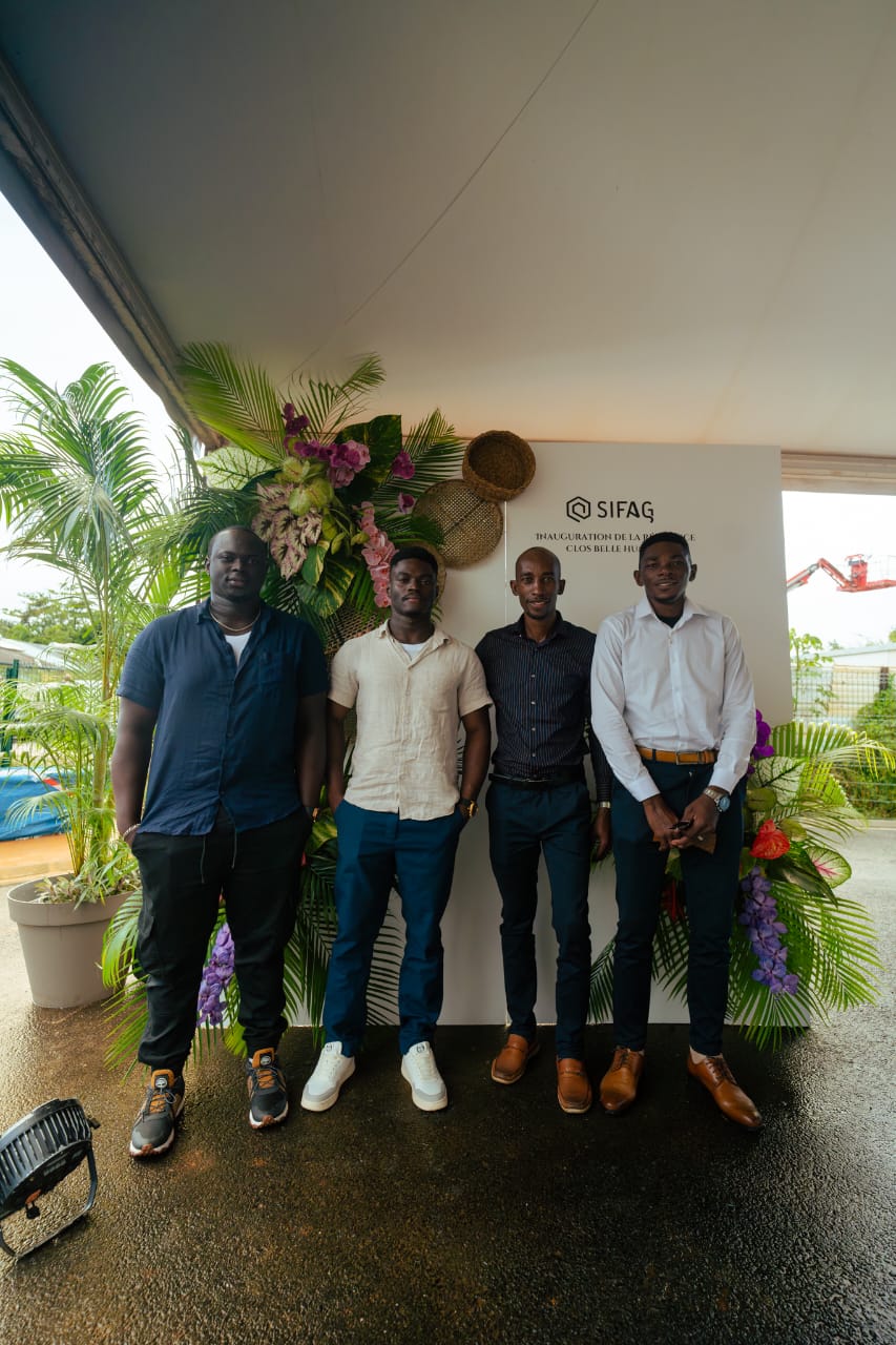 L'équipe Sarame Art Design lors de l'inauguration de la résidence Clos Belle Humeur pour SIFAG